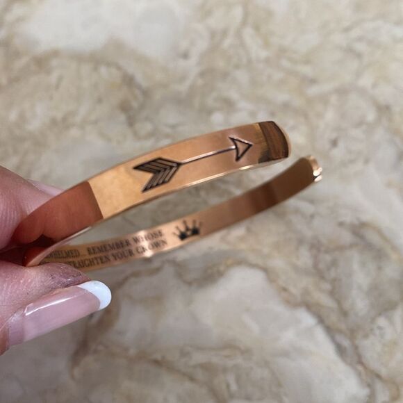 Pair of Inspirational Cuff Beacelets Rose Gold “Granddaughter” “Live Love Laugh” - Picture 7 of 9